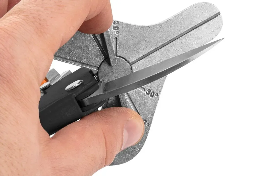 nozyce-do-ciec-katowych-220mm-neo-tools