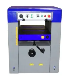 grubosciowka-grubiarka-stomana-530-mm-strugarka-wal-nozowy-heblarka-55-kw