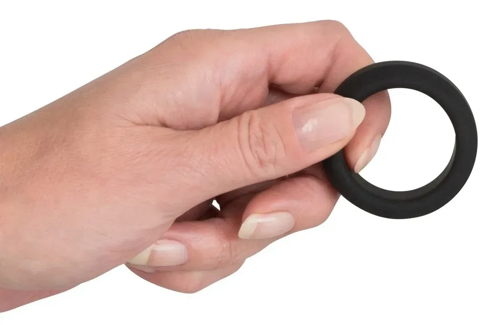 black-velvets-cock-ring-3-2-cm