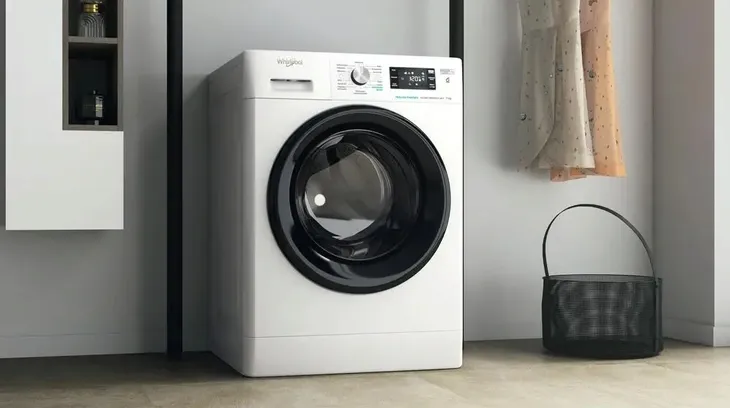 pralka-whirpool-ffb-7038-bvpl-7kg-freshcare-para-silnik-inwerterowy-6zmysl-marka-whirlpool