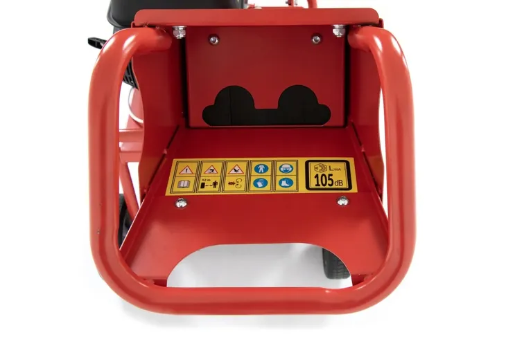 faworyt-rozdrabniacz-spalinowy-z-koszem-do-galezi-rebak-6km-loncin-212cc-pojemnosc-zbiornika-40-l