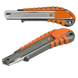 nozyk-do-tapet-noz-metalowy-z-ostrzem-lamanym-18mm-uniwersalny-neo-tools