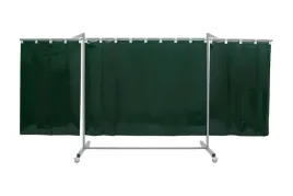 mobilny-parawan-ekran-spawalniczy-410x200-cm-z-lamelami-300x2-mm-zielony