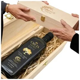 prezent-oliwa-z-oliwek-extra-virgin-1l-grecka-creta-gold-drewniana-skrzynka