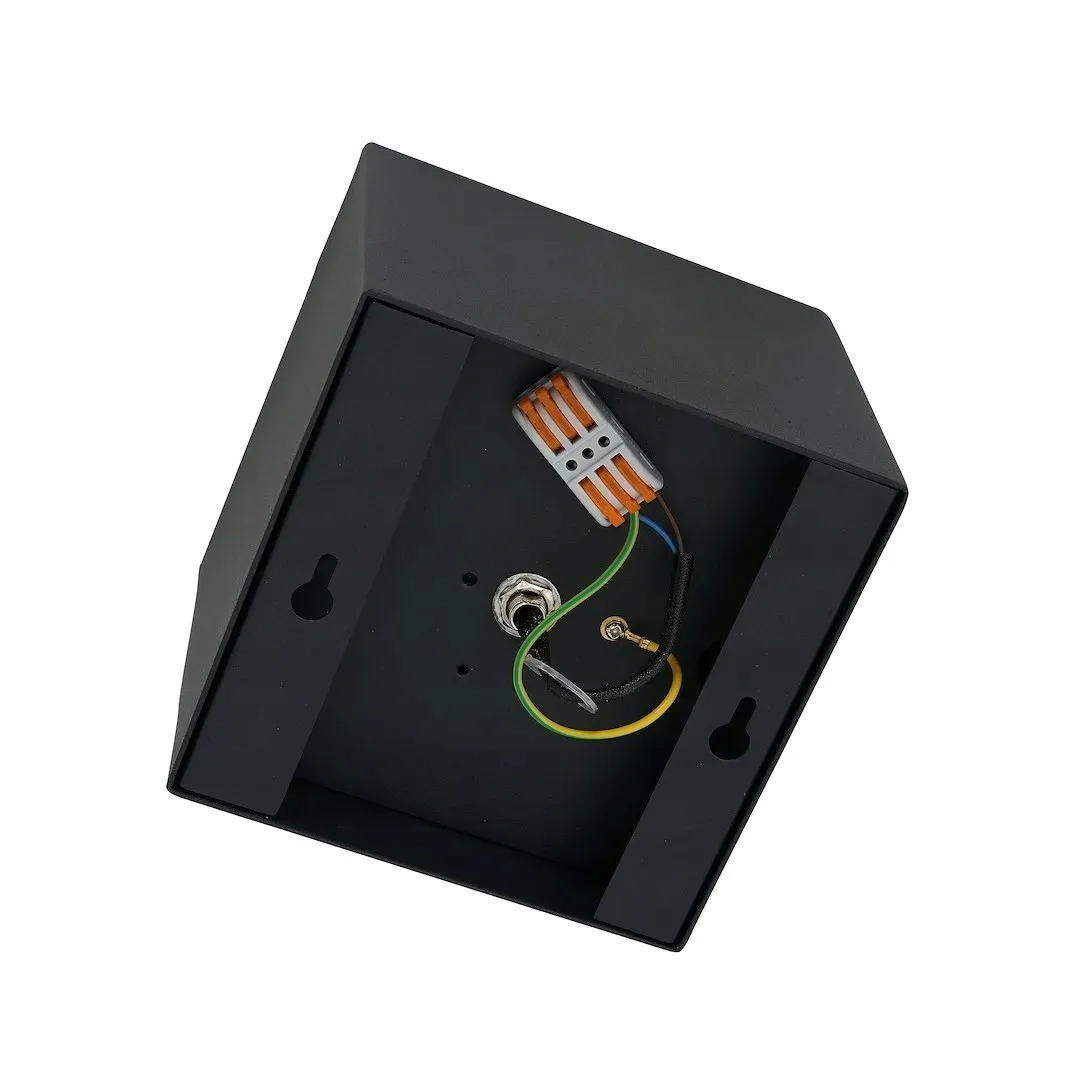 oprawa-natynkowa-plaza-1xgu10-ar111-czarny