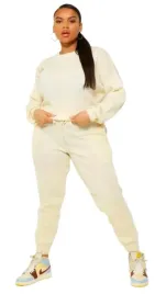 boohoo-sweter-damski-ecru-dzianinowy-s-yhz