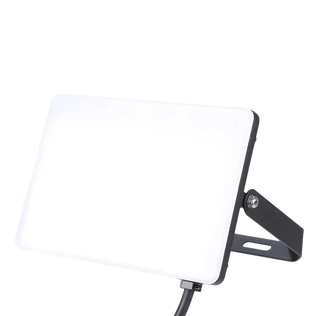 naswietlacz-led-50w-5000lm-5000k-stan-nowy