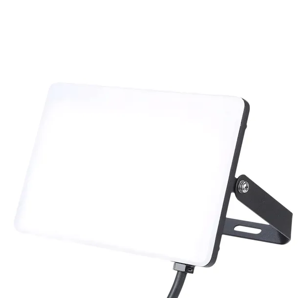 naswietlacz-led-50w-5000lm-5000k-stopien-ochrony-ip-ip65