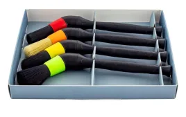 pedzle-detailingowe-zestaw-do-czyszczenia-wnetrza-felg-i-nadwozia-4x