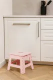 stolek-skladany-h22cm-step-schodek-pomocniczy-do-kuchni-i-lazienki-rozowy-glebokosc-mebla-22-cm