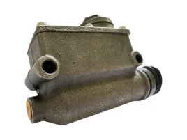 pompa-hamulcowa-jednostopniowa-zuk-uaz-gaz-69-syrena-warszawa-rak-oryginal