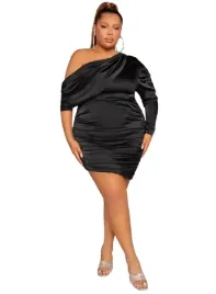 shein-plus-size-sukienka-satynowa-czarna-48-v7r