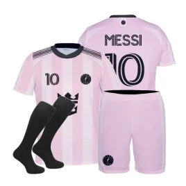 messi-miami-rozowy-koszulka-spodenki-stroj-getry-rozmiar-152