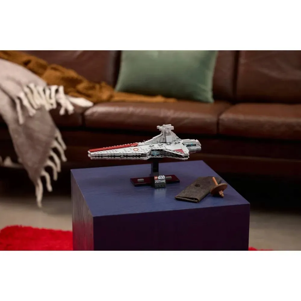 lego-star-wars-75441-venator