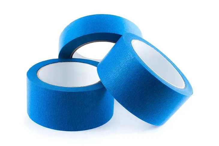 tasma-maskujaca-blue-25mm-50m-przeznaczenie-na-zewnatrz-budynku-wewnatrz-budynku