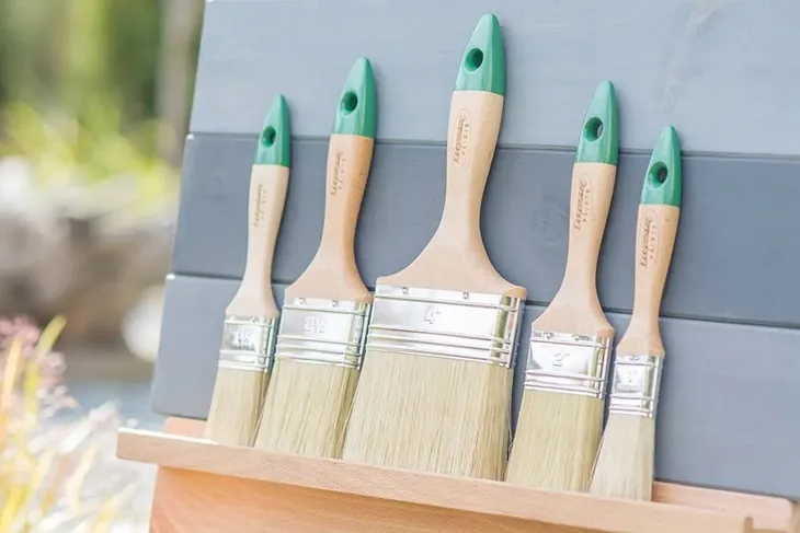 pedzel-plaski-prosty-koompans-6-cm-zastosowanie-lakiery-impregnaty-do-drewna