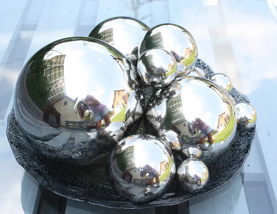 kula-dekoracyjna-srebrna-silver-15cm