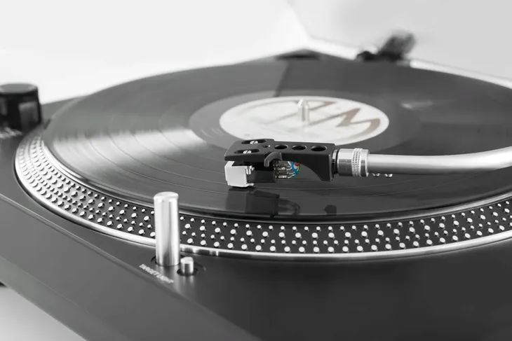 gramofon-direct-drive-usb-phono-line-33-45-technisat-techniplayer-lp-300-predkosc-obrotowa-obr-min-33-1-3-45