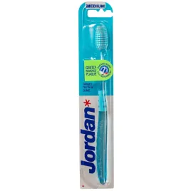 szczoteczka-do-zebow-jordan-target-teeth-and-gums