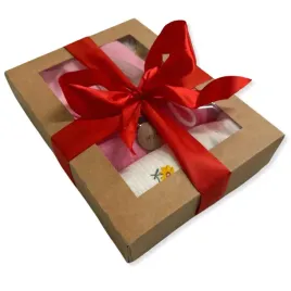 zestaw-prezentowy-niemowlecy-prezent-swiateczny-dziewczynka-box-upominkowy