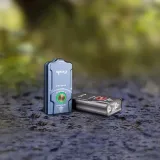 latarka-led-fenix-e03r-v2-0-niebieska-zrodlo-swiatla-halogen