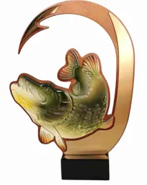 statuetka-szczupak-30-cm-statuetka-wedkarska-ryba-trofeum-drewno-metal-opis