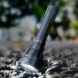 latarka-mysliwska-fenix-ht32-material-aluminium