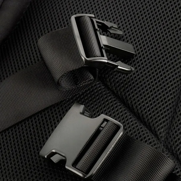 plecak-m-tac-large-assault-pack-czarny-liczba-komor-2