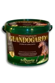 suplement-dla-koni-z-zespolem-cushinga-st-hippolyt-glandogard-375kg