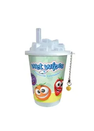 chusteczki-nawilzajace-w-kubeczku-shake-z-zawieszka-30-szt-astra-dla-dzieci