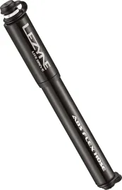 pompka-reczna-lezyne-cnc-lite-drive-small-czarna-160-psi