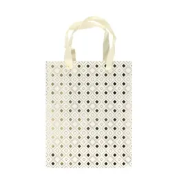 torebki-papierowe-prezentowe-biale-zlote-romby-25x10x20-5-sztuk