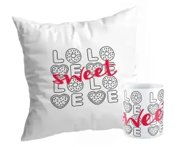 zestaw-poduszka-kubek-prezent-na-walentynki-dla-zakochanych-sweet-love