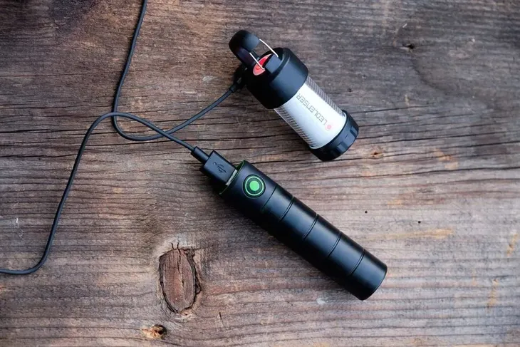 powerbank-flex3-stan-nowy-rodzaj-akumulatorki