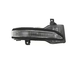 kierunkowskaz-na-lusterku-do-subaru-xv-crosstrek-2017-2022-84401fl000-prawa