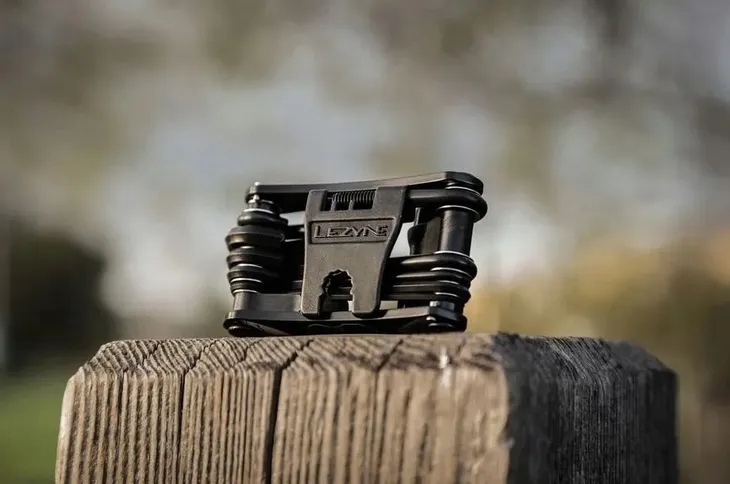 multitool-rowerowy-lezyne-rap-ii-24-czarny-stan-opakowania-oryginalne