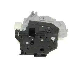 zamek-do-drzwi-do-audi-a4-b8-2007-2011-8k0839016-prawa