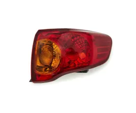 lampa-tyl-do-toyota-corolla-e140-e150-2009-2013-8155002420-prawa-czerwona