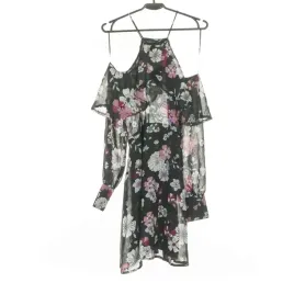 sukienka-damska-boohoo-czarna-w-kwiaty-mini-trapezowy-fason-40