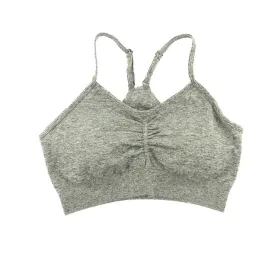 top-stanik-sportowy-prettylittlething-szary-s