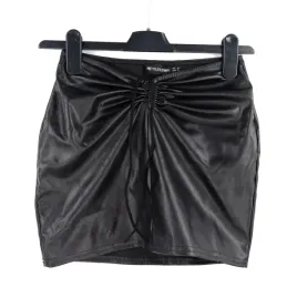 spodnica-damska-prettylittlething-czarna-mini-36