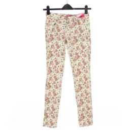 spodnie-damskie-denim-co-biale-jeansy-w-kwiaty-prosta-nogawka-34