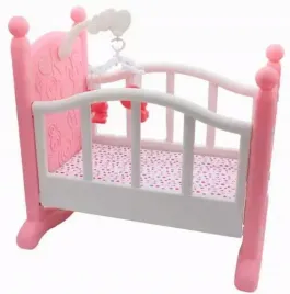 lozeczko-dla-lalek-z-akcesoriami