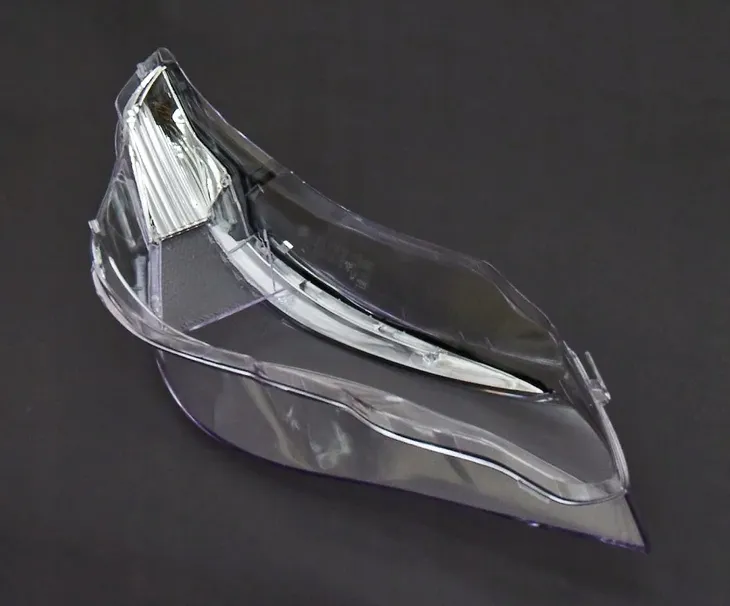 klosz-reflektorow-przednich-do-bmw-5-e60-e61-2003-2010-lewa-producent-czesci-tyc