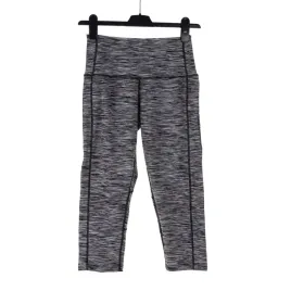 legginsy-sportowe-damskie-munvot-szare-3-4-nogawka-s