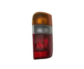 lampa-tyl-do-toyota-hiace-1989-1995-8155095j10-prawa