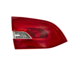 lampa-tyl-do-peugeot-308-2013-2017-9678098080-lewa