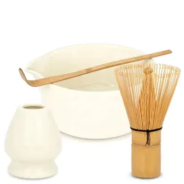 zestaw-prezentowy-do-herbaty-matcha-czarka-miotelka-podstawka-lyzeczka-4w1