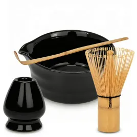 zestaw-prezentowy-do-herbaty-matcha-czarka-miotelka-podstawka-lyzeczka-4w1