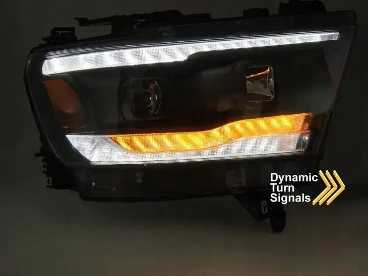 lampy-reflektory-black-led-do-dodge-ram-19-22-rodzaj-swiatel-mijania-tradycyjne-halogenowe